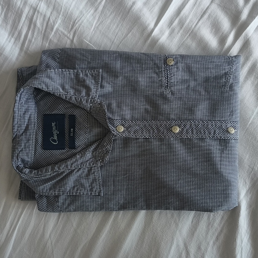 Chevignon Men's Medium slim fit blue long sleeves button down shirt. Size M